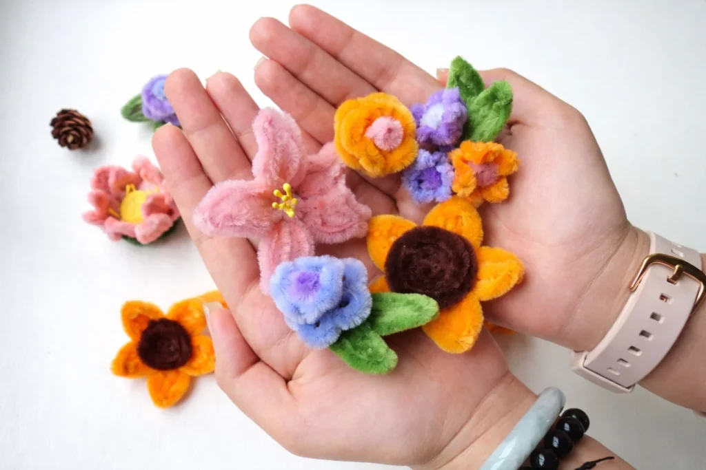 Hình ảnh bó hoa kẽm nhung handmade thích hợp làm quà tặng ngày 8/3.