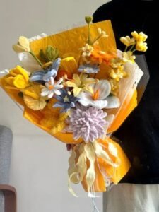 Bó hoa mix nhiều loại hoa kẽm nhung